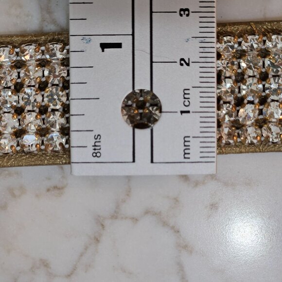 Neiman Marcus Belt Gold Rhinestone, S/M Tan Suede Leather Flower Buckle - Picture 9 of 11